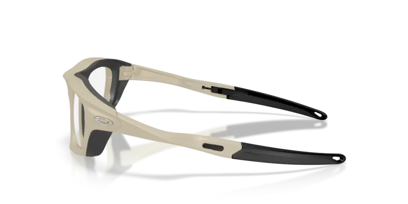 Oakley OX8213  821303